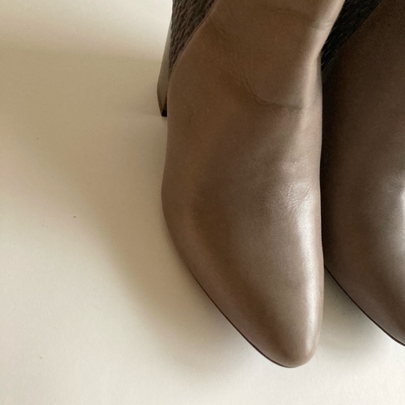 New Cole Haan Grey Genuine Leather Almond Toe Ankle Boots size 9.5 - Picture 7 of 16